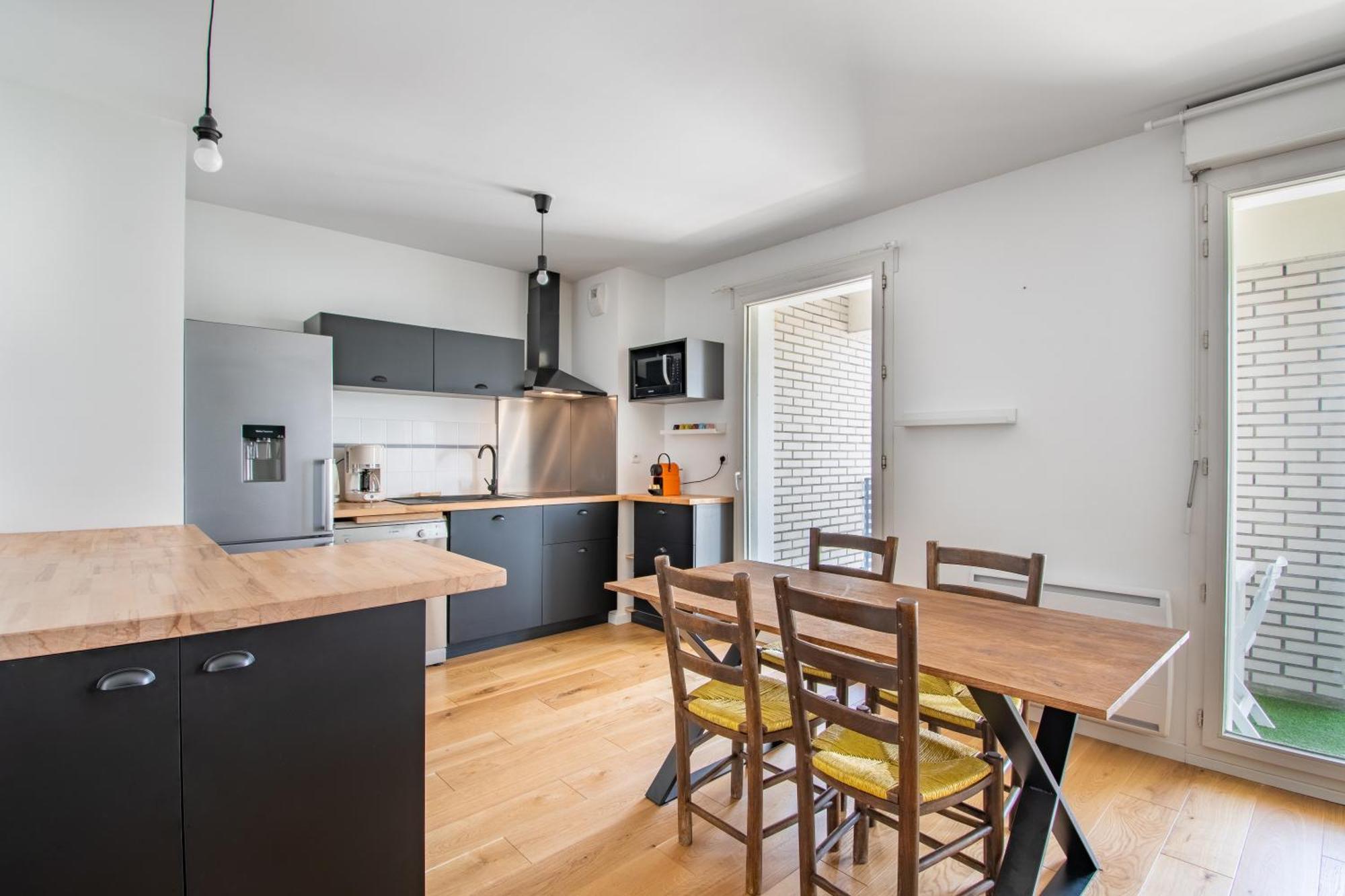 Cosy T2 De 50 M² Centre-Ville Avec Garage & Balcon Nantes Extérieur photo