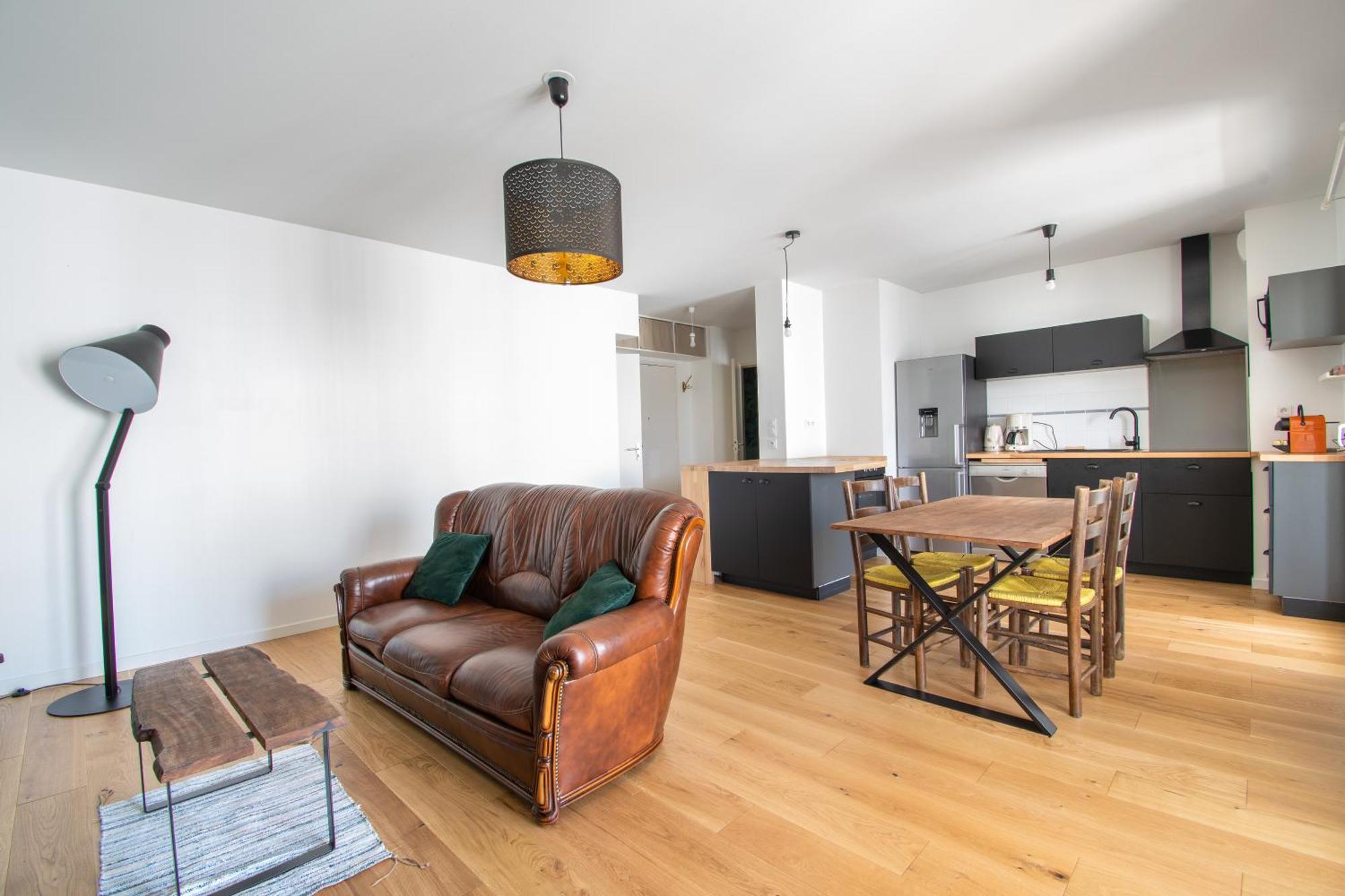 Cosy T2 De 50 M² Centre-Ville Avec Garage & Balcon Nantes Extérieur photo